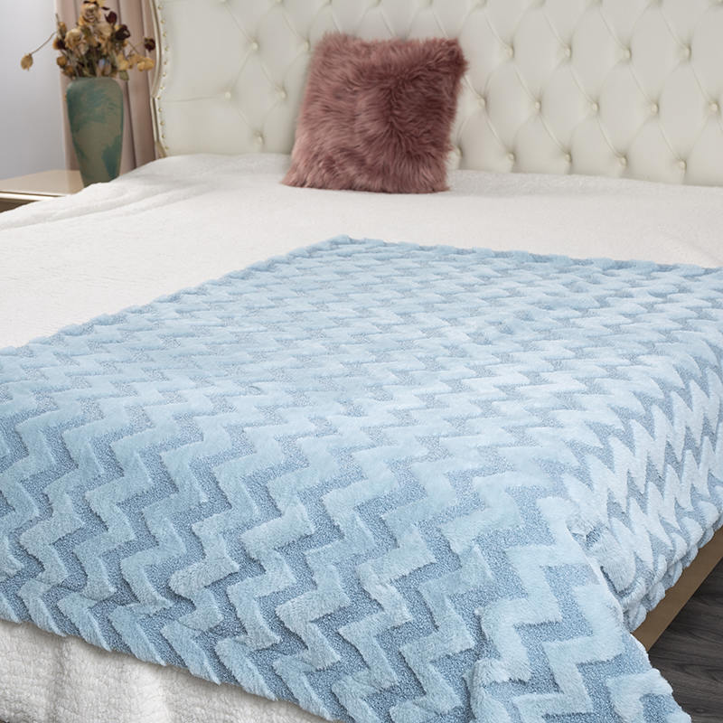 50 * 60 inch V-shaped jacquard rabbit velvet blanket